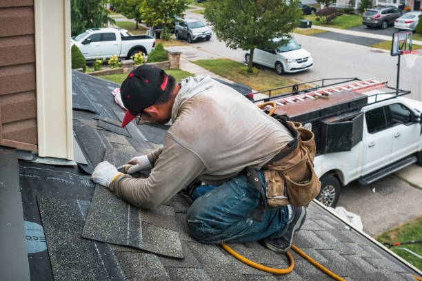 Professional Roofing technician working in Washburn, IL
